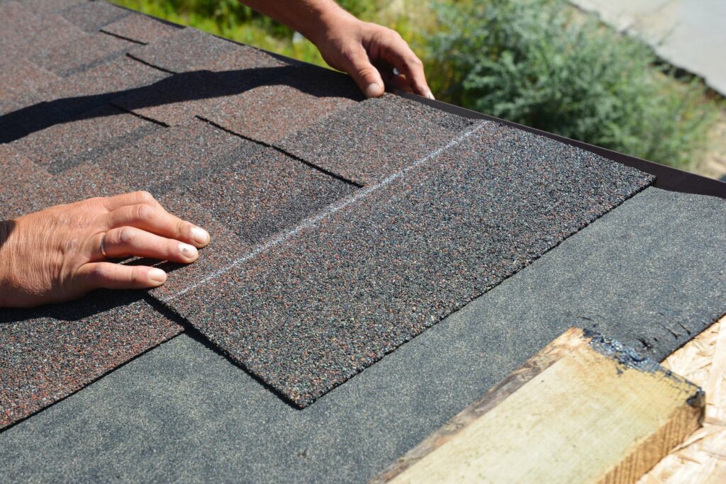 Asphalt shingle roof installing in Vancouver